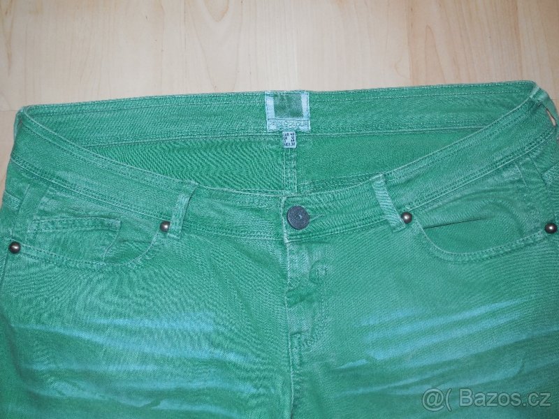 Zelené džíny Bershka vel. EUR 40, UK 12 - 2