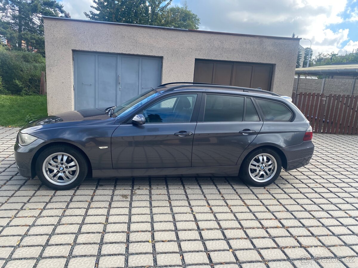 BMW 318i Rok 2008,Nájezd 183.000km - 2