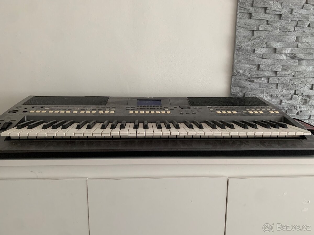 Yamaha psr s670 na ND - 2
