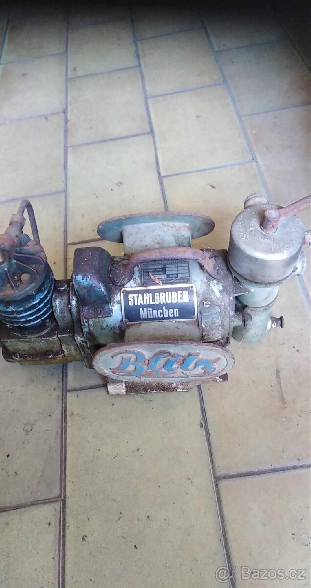 Veteránský kompresor zachovalém stavu - 2