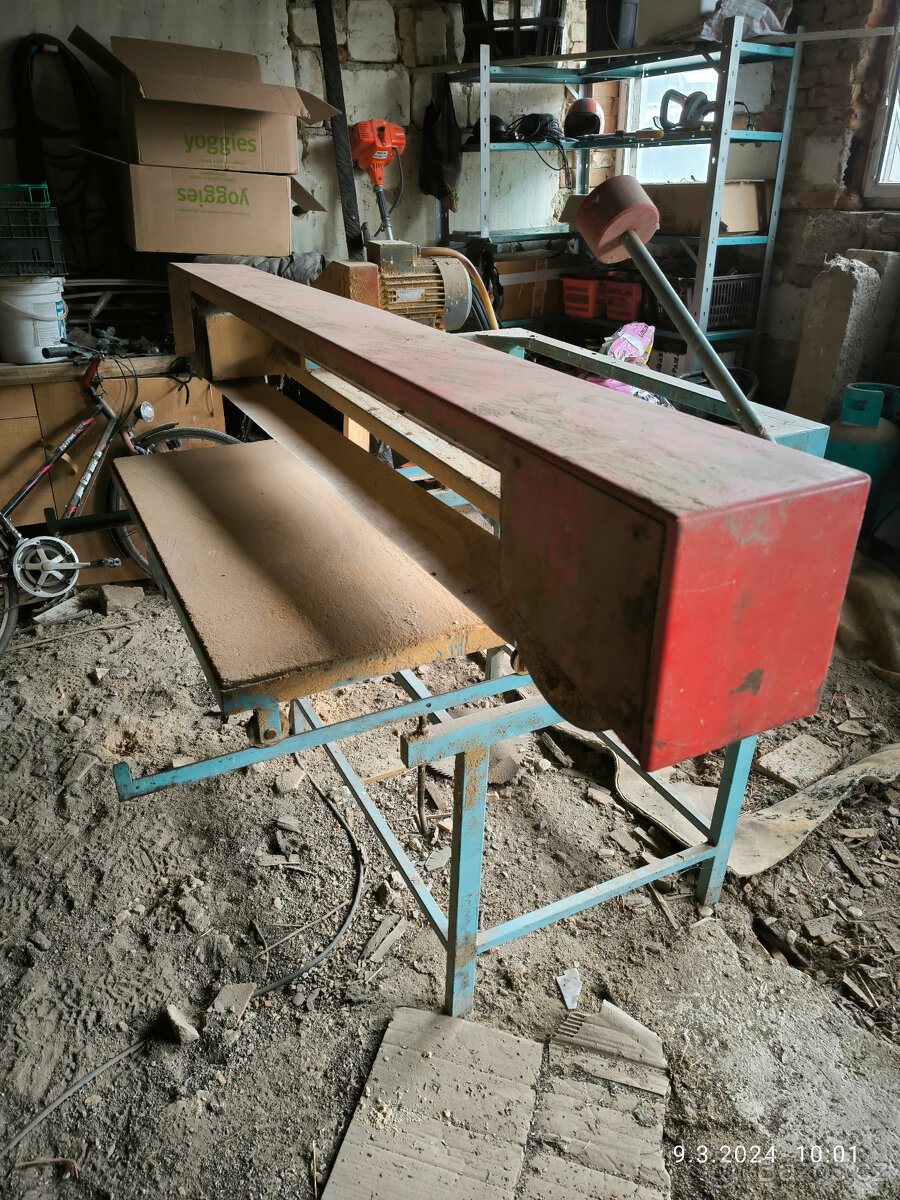 Pásová bruska na dřevo - 2