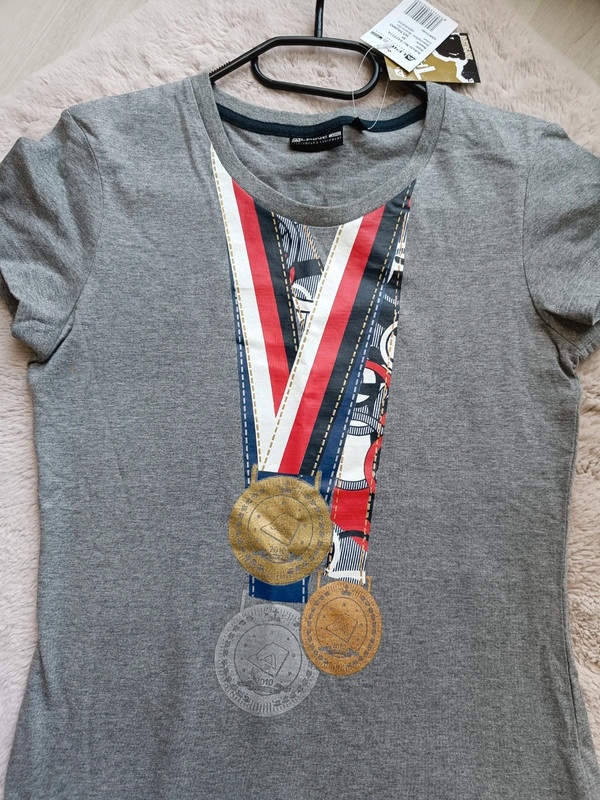 Dámské olympijské triko, vel. S. - nové s visačkou - 2