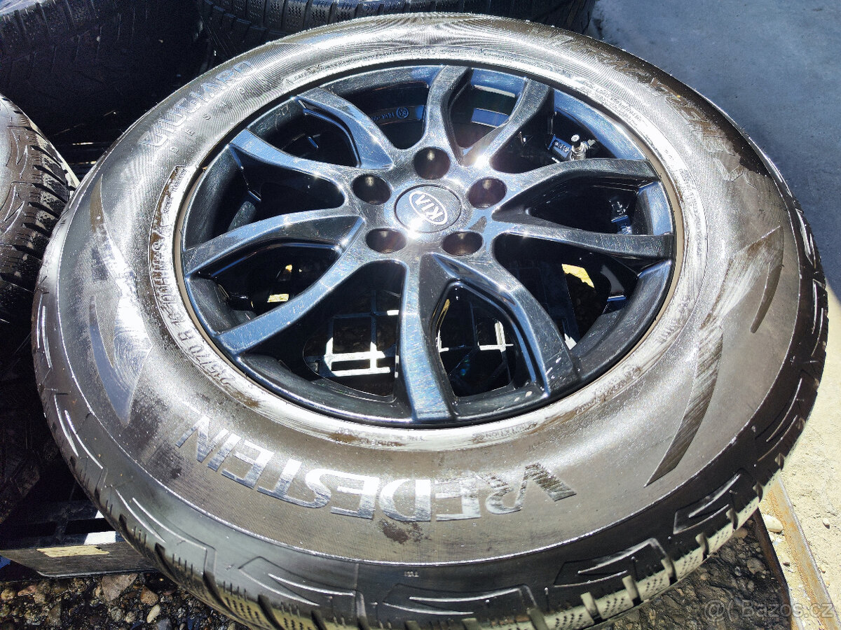 Alu sada=5x114,3= original KIA =s pneu =215/70 R16 - 2