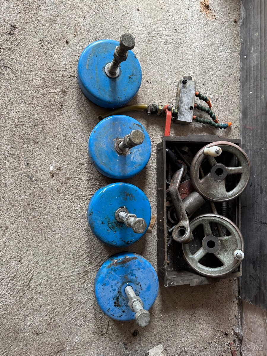 Nástrojářská freska FN22 - 2