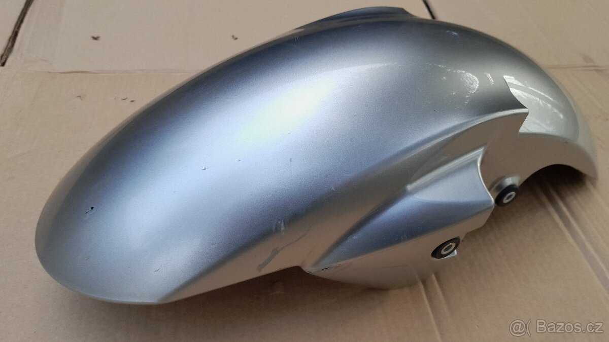 Přední blatník Yamaha R6 2004 - 2