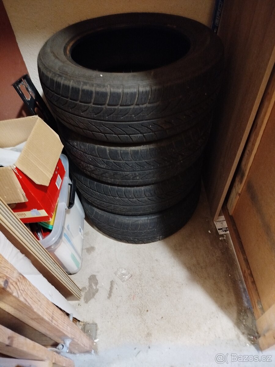 Letní pneumatiky 205/60 r16 - 2
