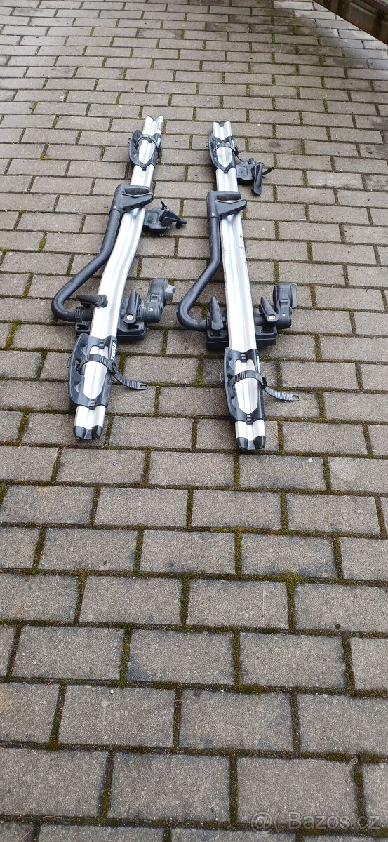 Nosič kol Thule - 2