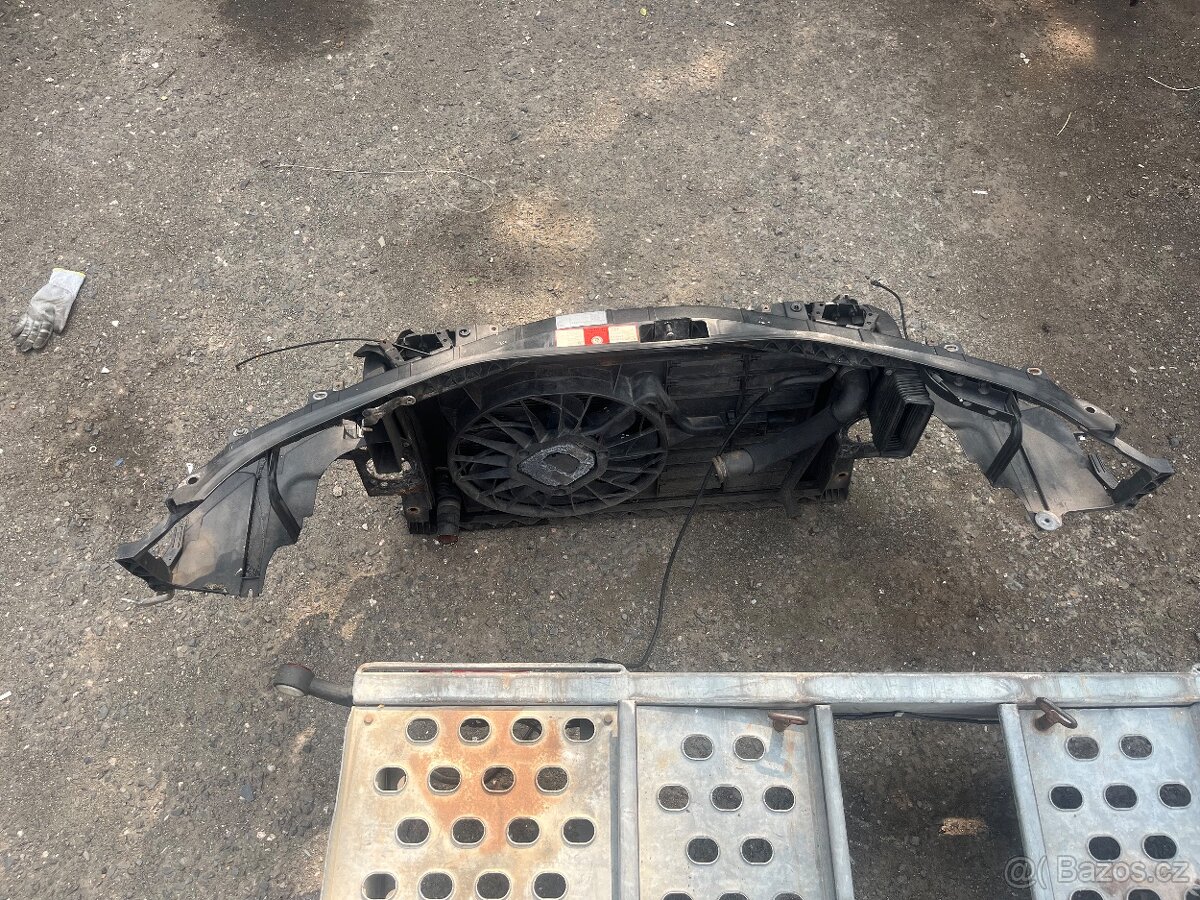 Audi A8 D3 3.0 TDI chladičová stěna - 2