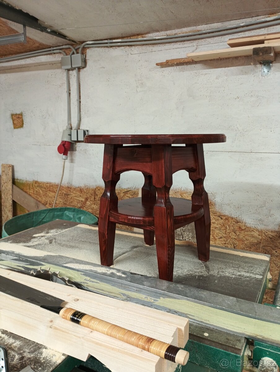 Konferenční stolek - 2