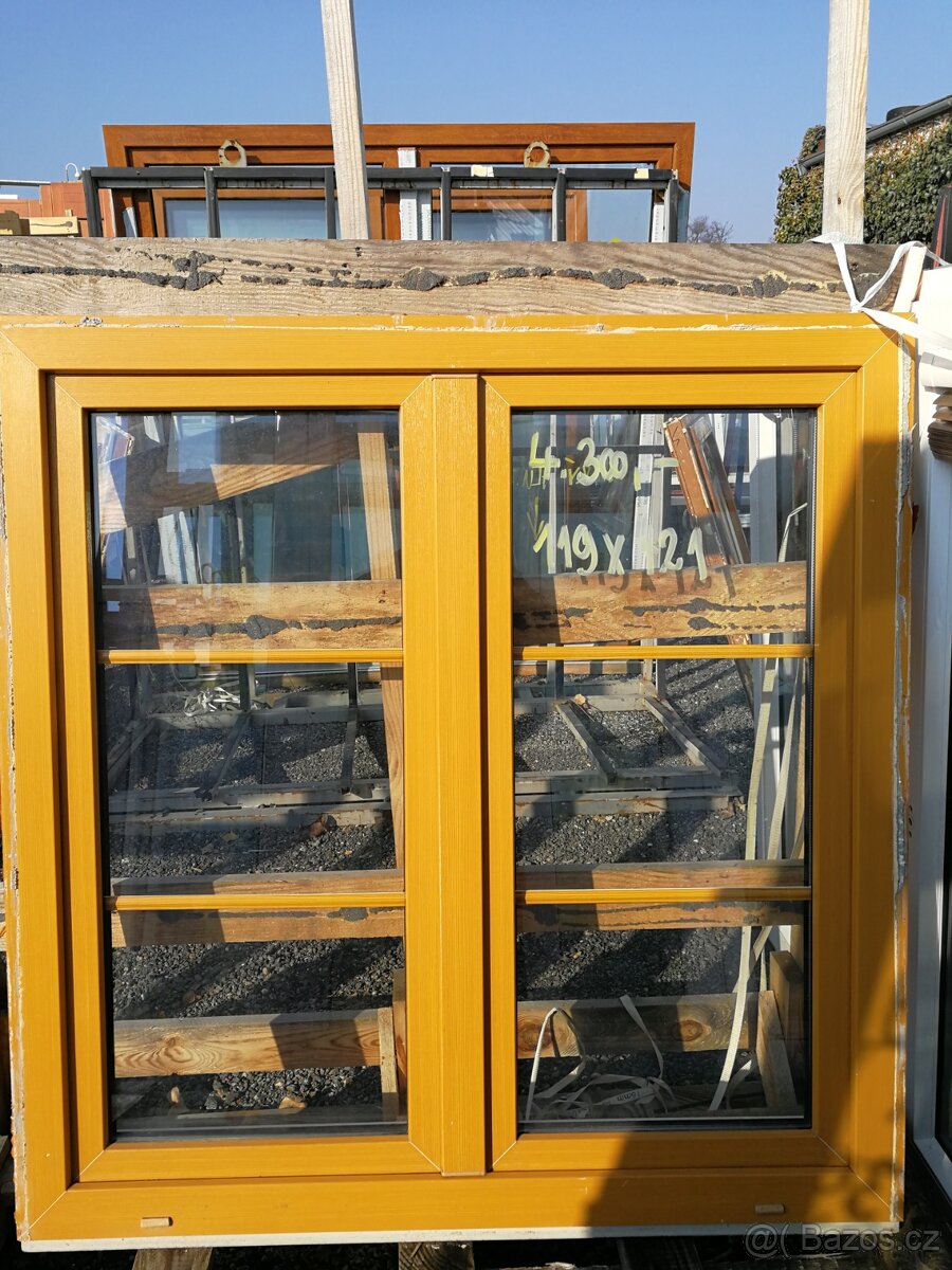 Okna světle hnědá použitá - 2