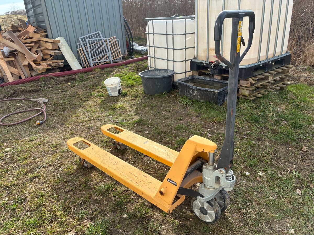 Paletový vozík - 2