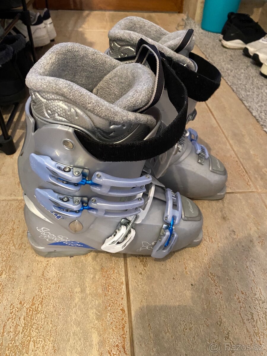 Lyžařské boty vel 26-26.5 - 2