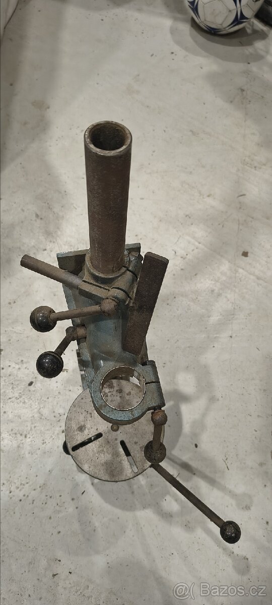 Stojan na vrtacku - 2