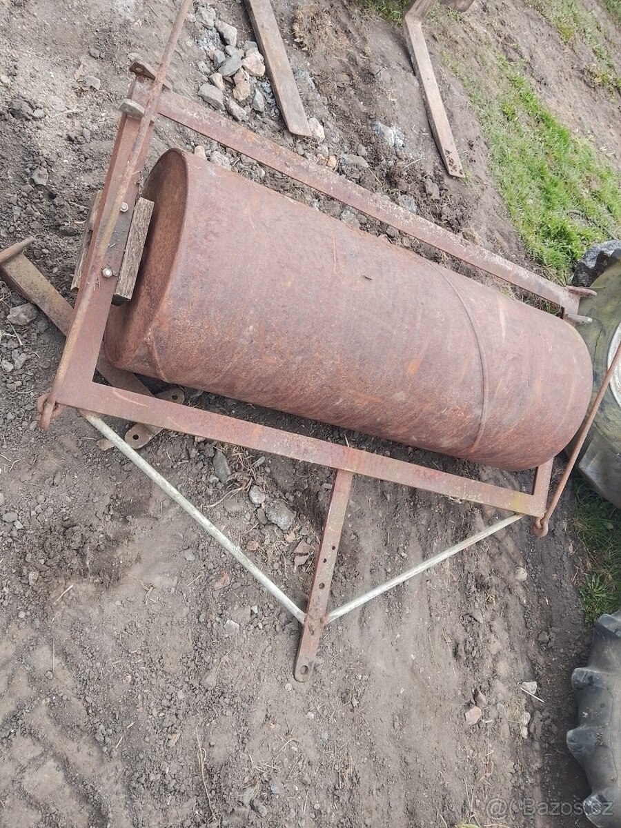 Válce za traktor - 2