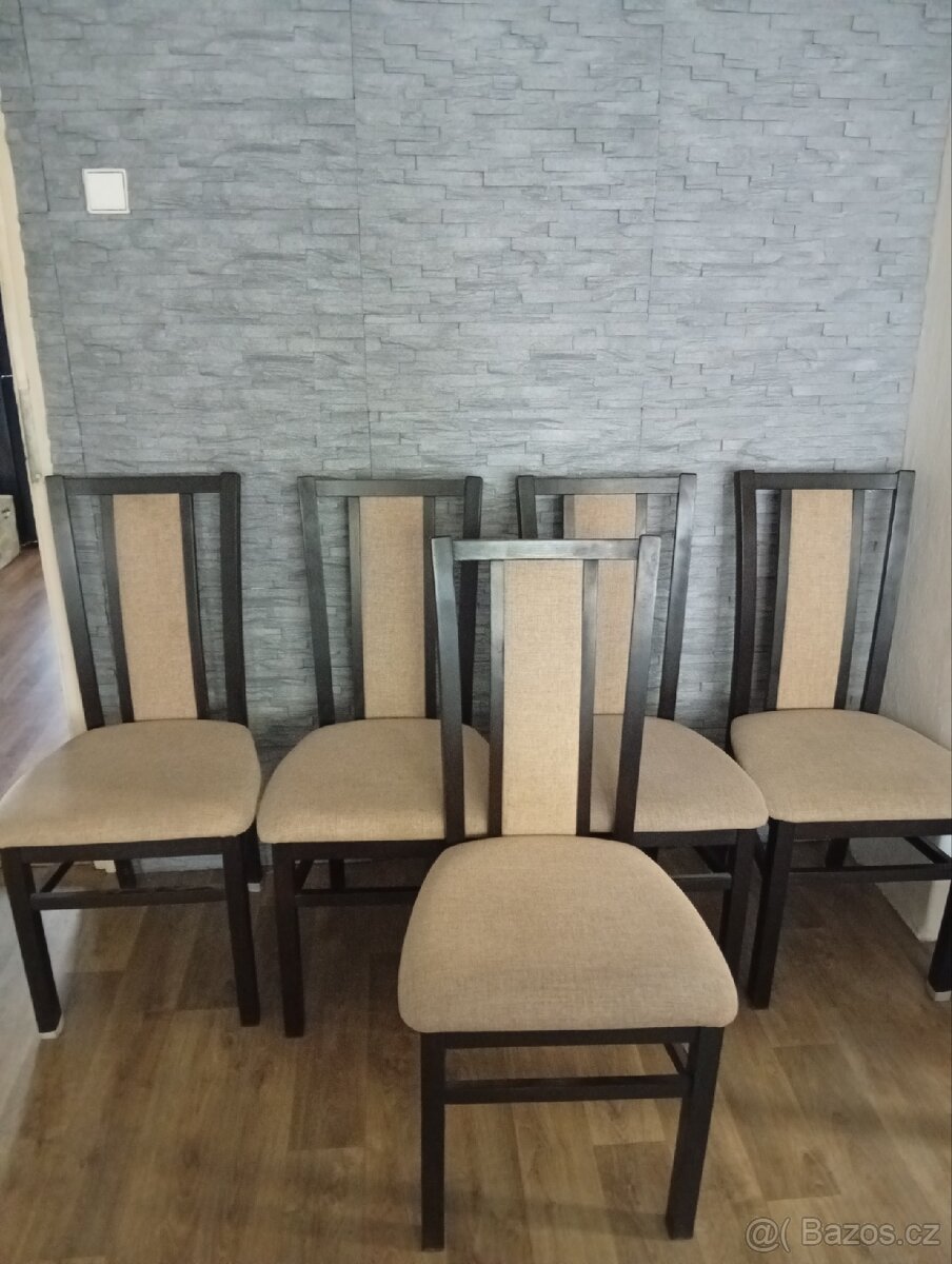 5 židlí a stůl - 2
