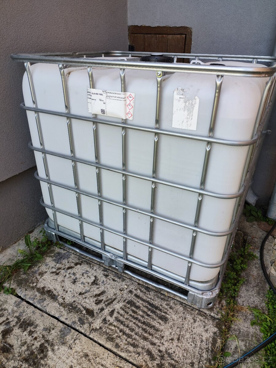 IBC nádrž 1000L - 2