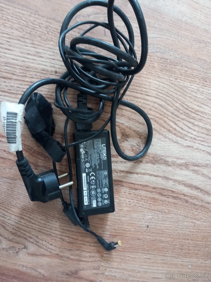 Adapter na notebook - 2