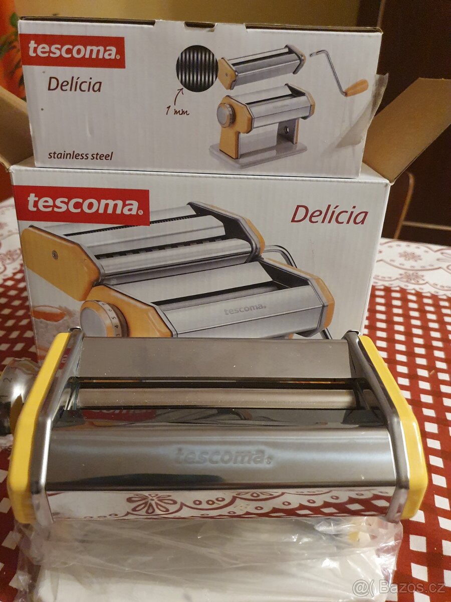Zcela nový nepoužitý strojek na nudle TESCOMA Delicia . - 2