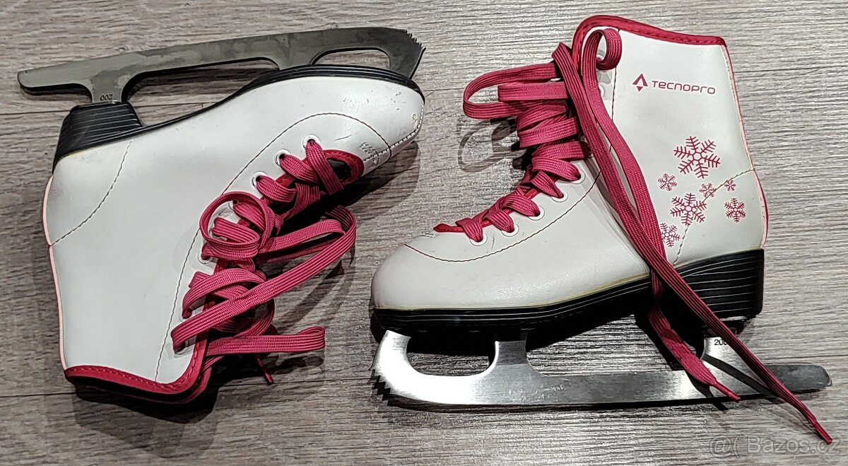 Dámské lední brusle (vel. 32) - 2