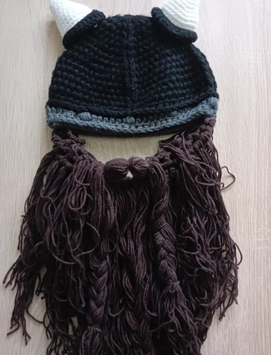 Vikingská zimní čepice s vousy - 2