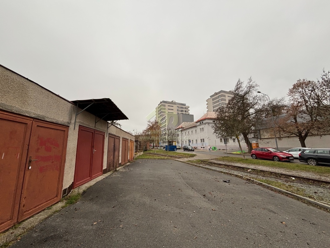 Plzeň Bory – prodej řadové garáže. - 2