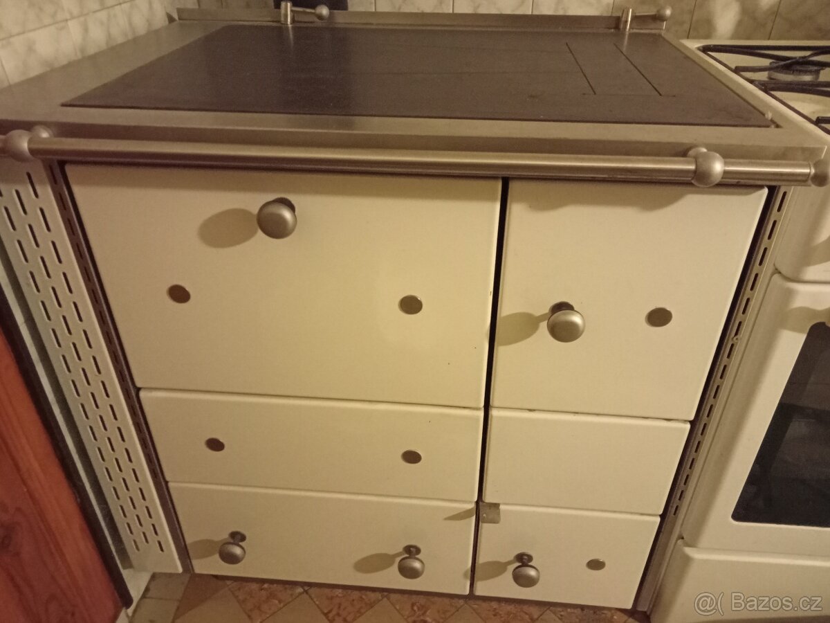 Rakouský sporák na dřevo Gast - 2