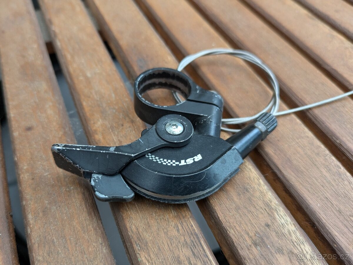 páčka zamykání RST - 2