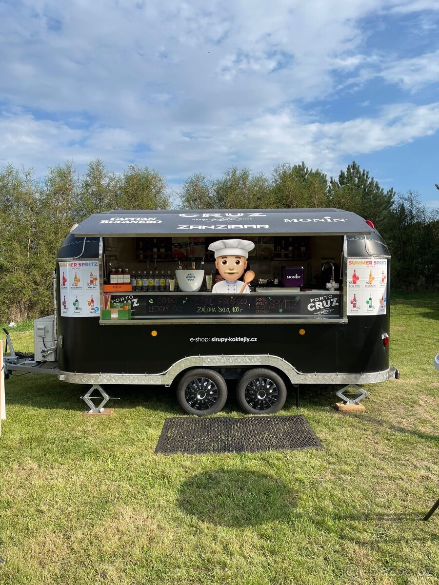 Gastro barový přívěs - 2