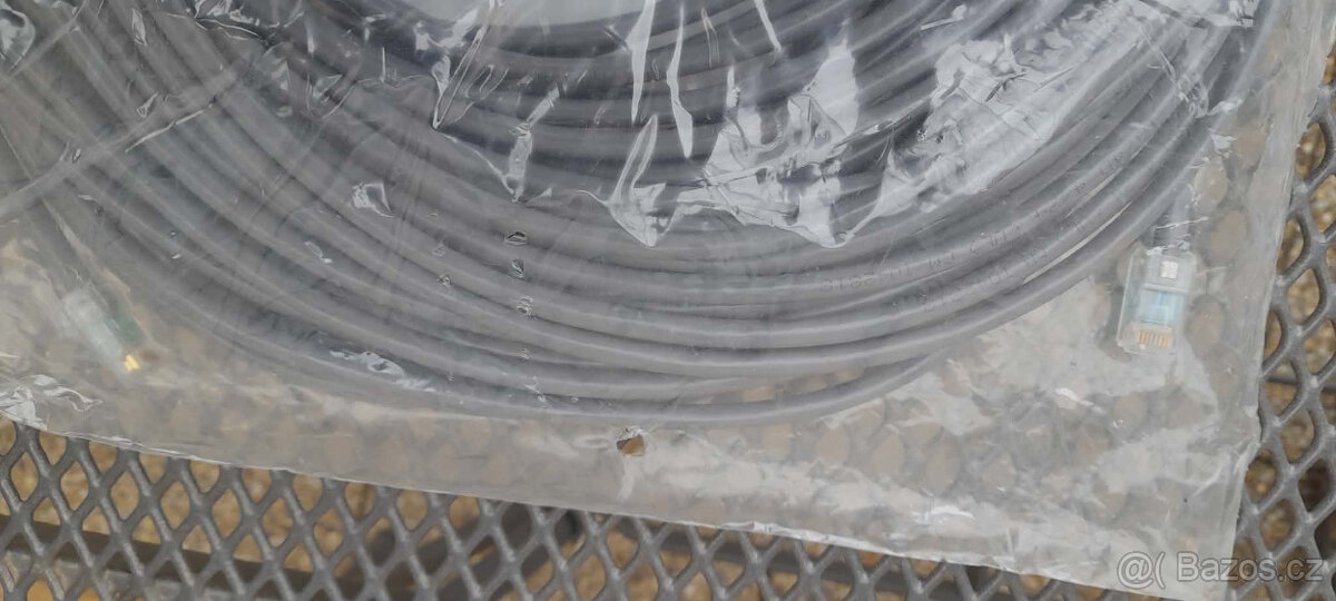 Datový / telekomunikační kabel Lucent Systimax – 4× balení - 2