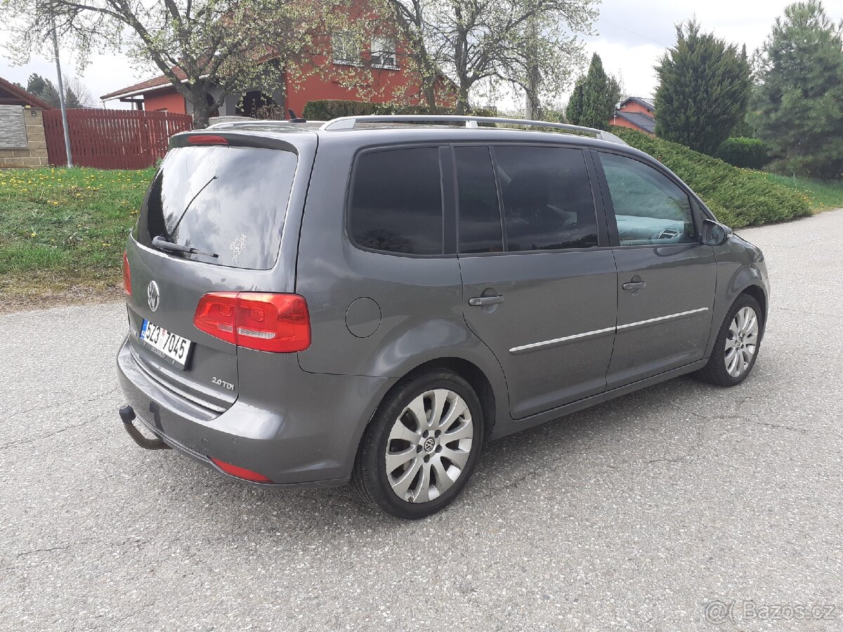 Volkswagen Touran 2.0 TDI DSG - 2