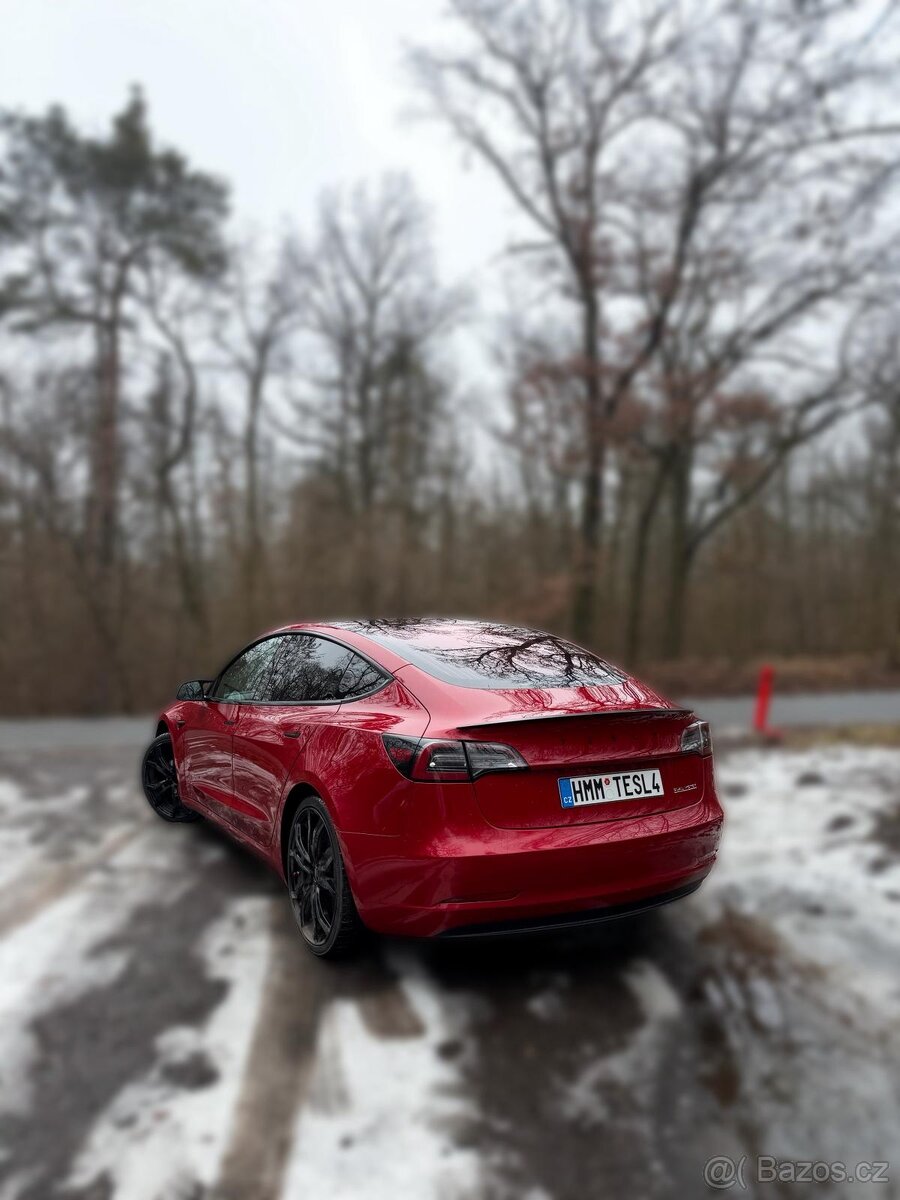 Tesla model 3 2019 PERFORMANCE - 2