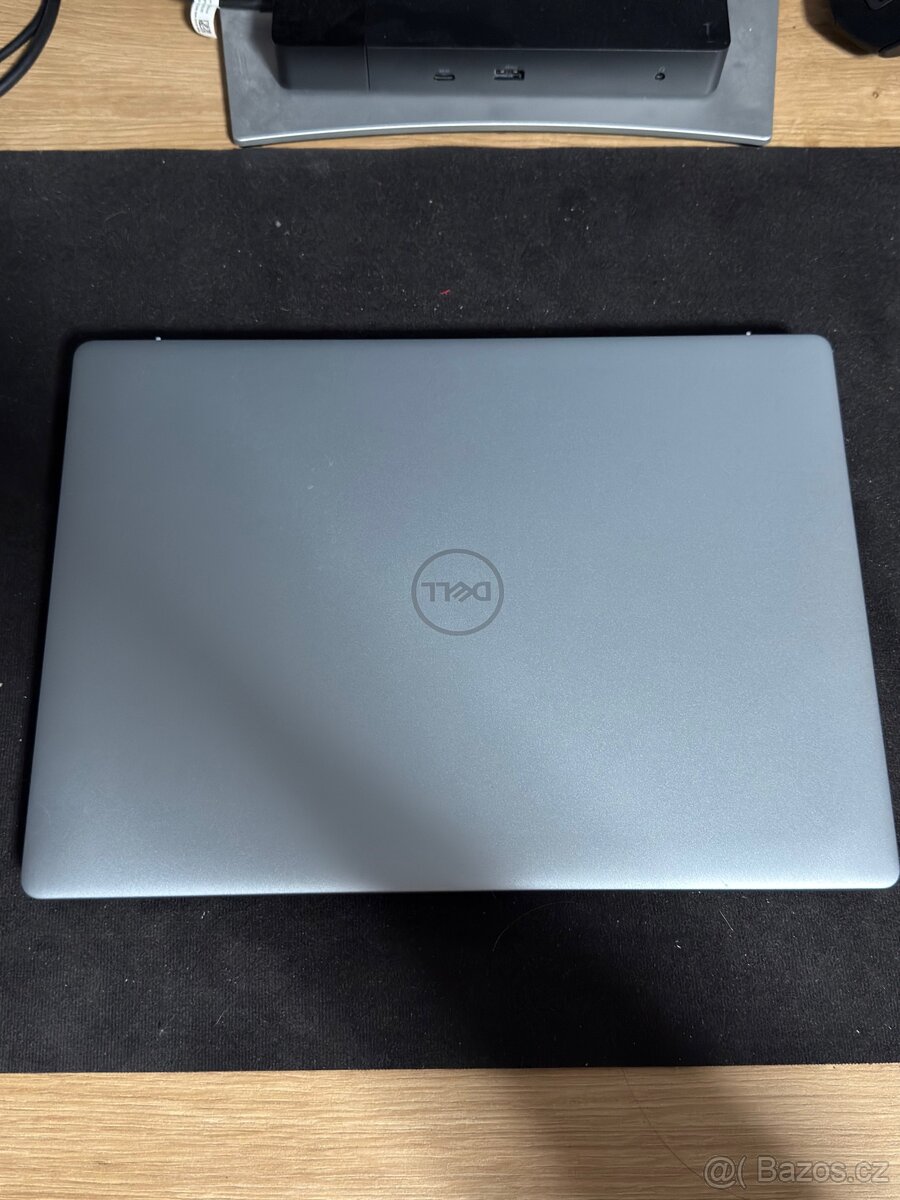 Prodám notebook (zánovní) - 2