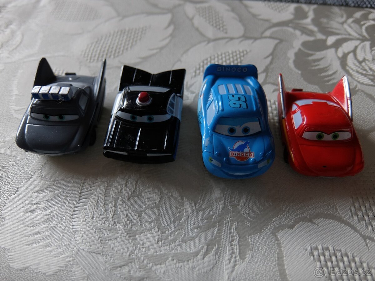 Modely autíček Disney Pixar - 2