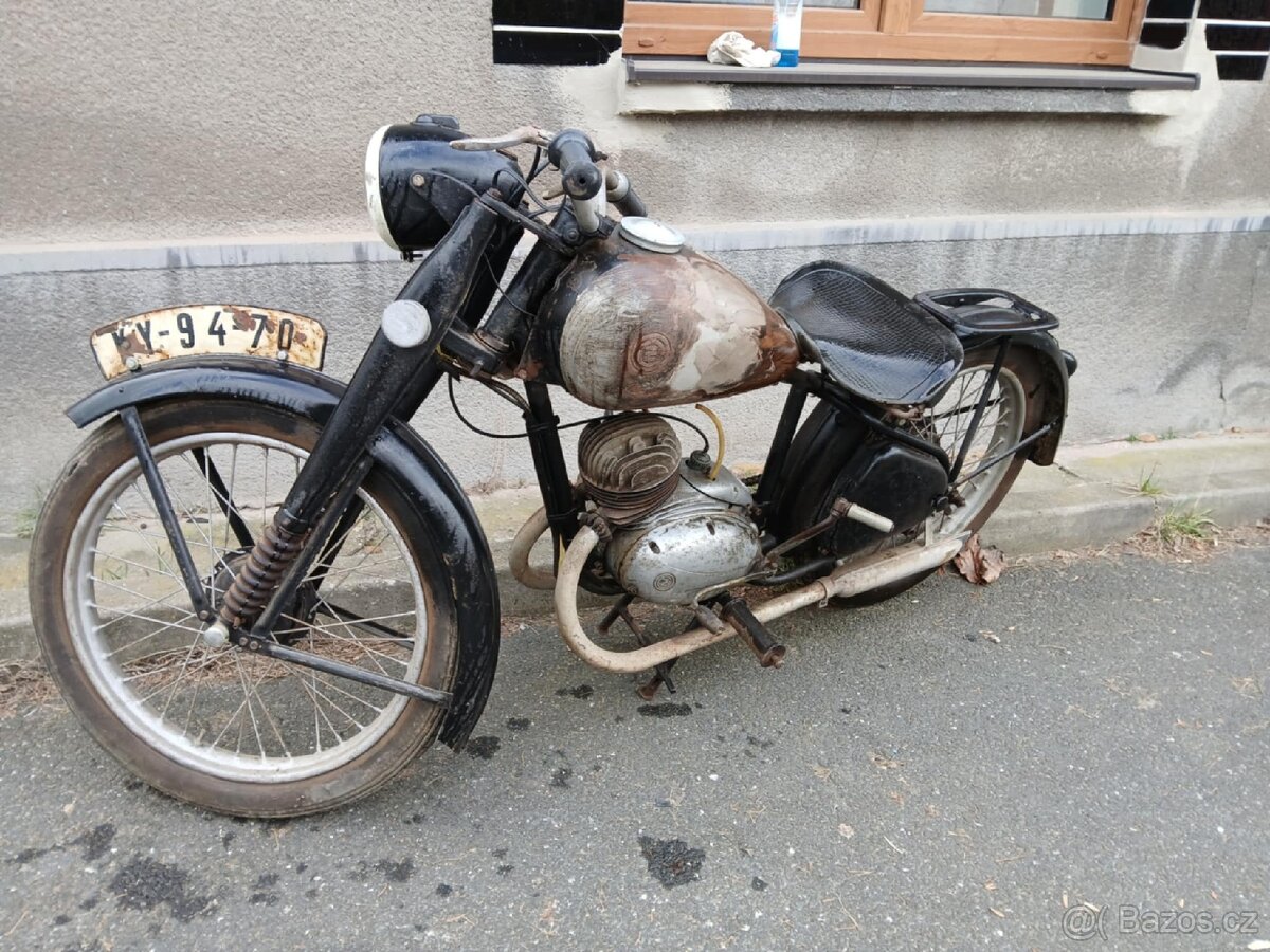 ČZ 150C neodpružená - 2