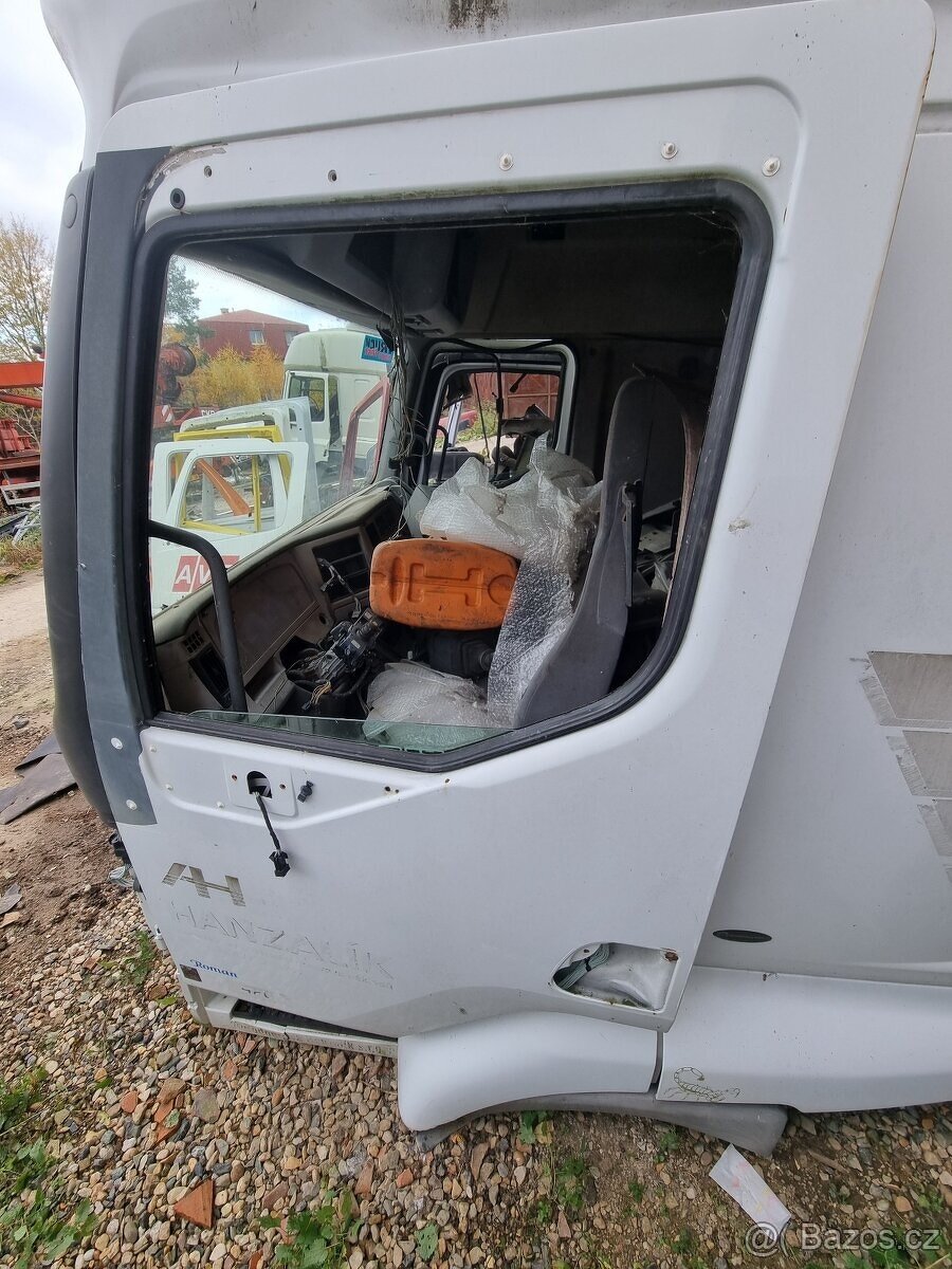Kabina Renault Premium - 2