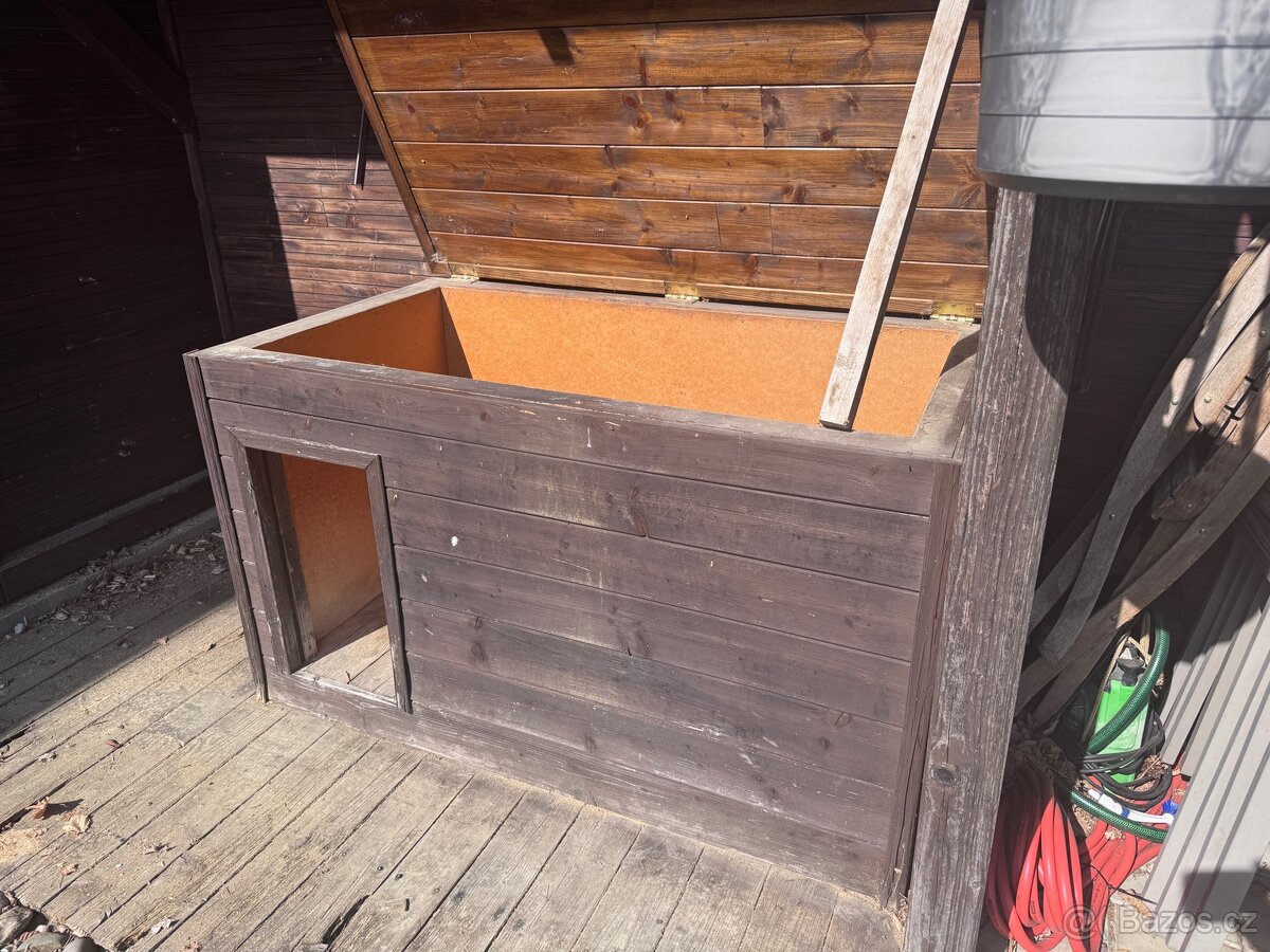 Zateplená psí bouda - 2