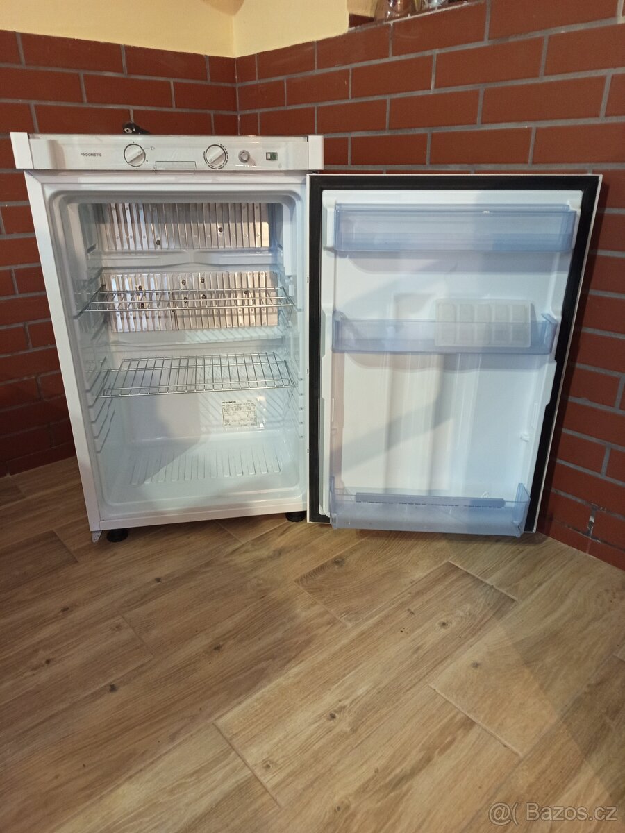 plynová lednice Dometic rge 2100 - 2
