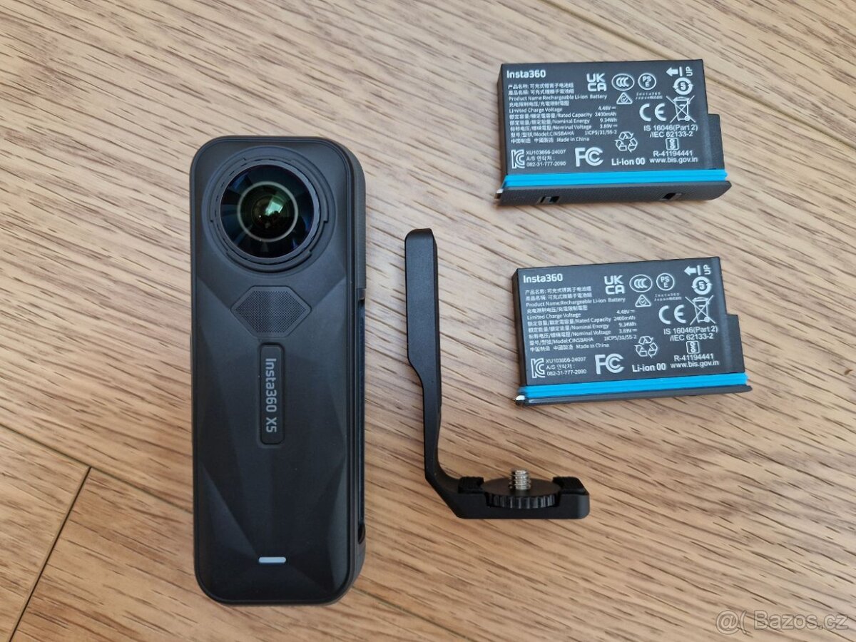 Kamera Insta360 X5 + příslušenství - 2