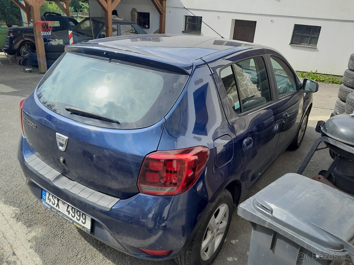 Dacia sandero - 2