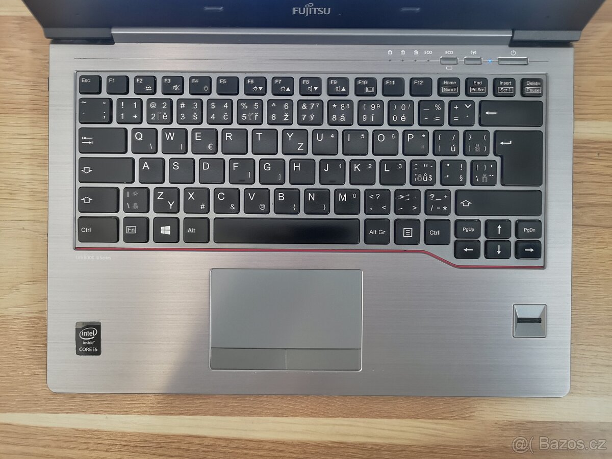 Notebook Fujitsu LifeBook U745 - 2