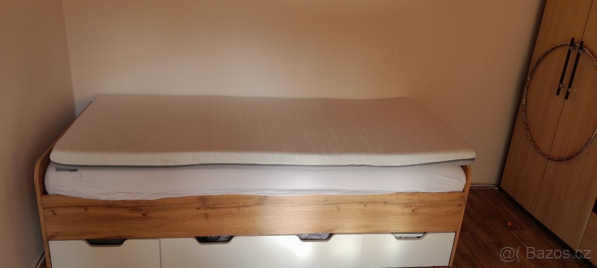 Postel s úložným prostorem - 2