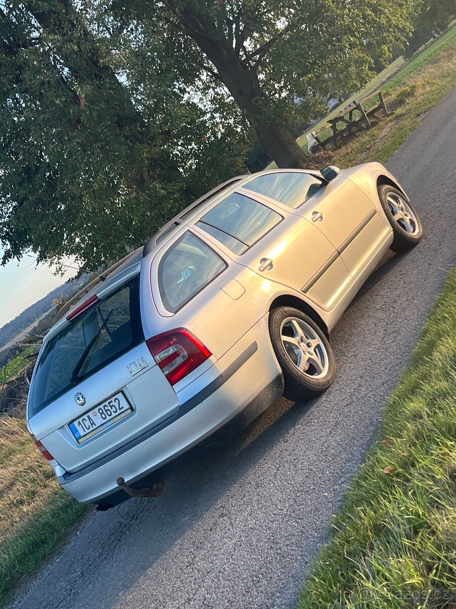 Škoda octavia 2 2.0 TDi 103kw - 2