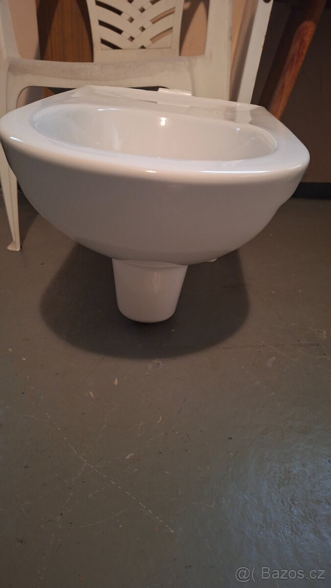 WC závěsné - 2