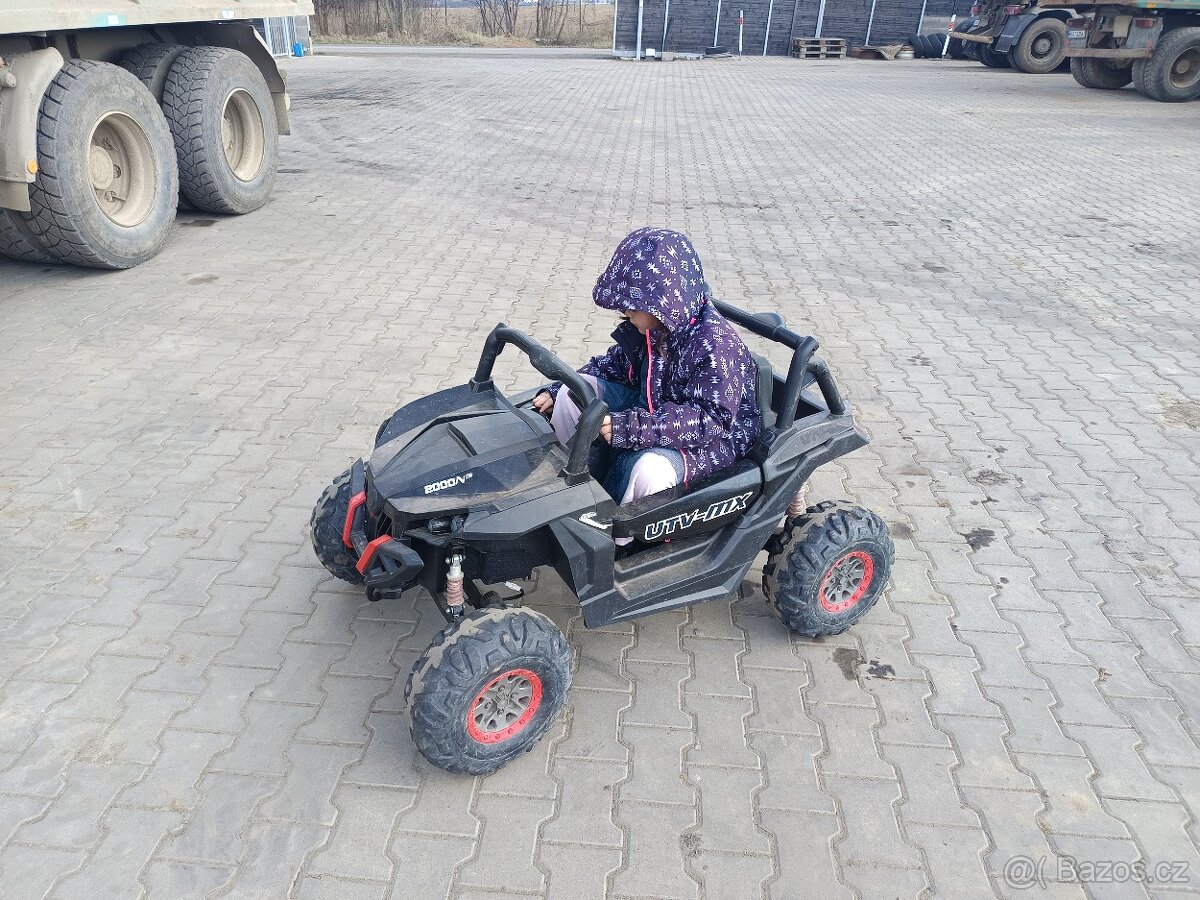 Dětské elektrické autíčko 4x4 12V - 2