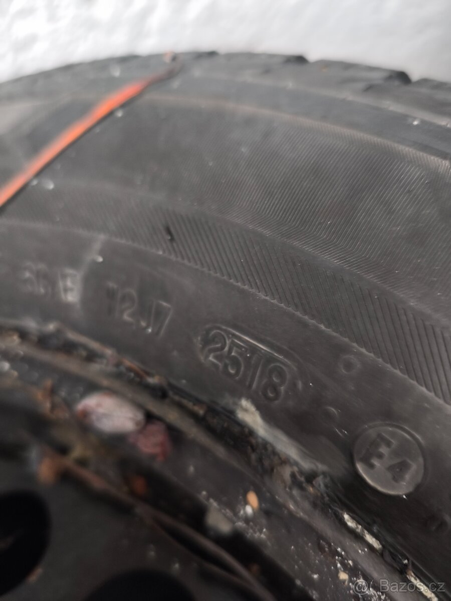 Plechové disky + pneu + poklice 195/65/15 OCTAVIA 2 - 2