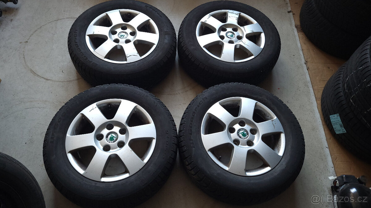 Original zimní ALU kola 15" 5x112 Škoda Octavia II. - 2