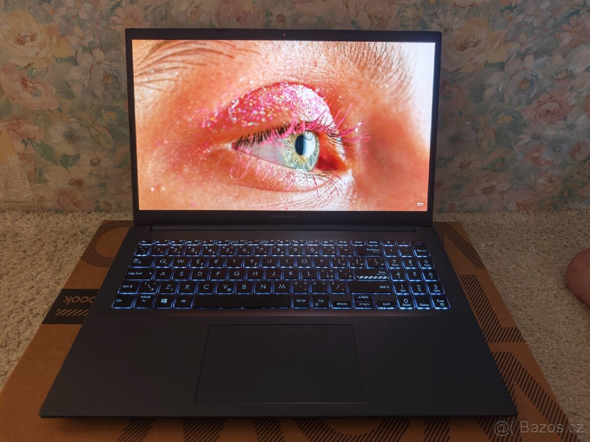 Herní notebook Asus Vivobook OLED 15 - 2