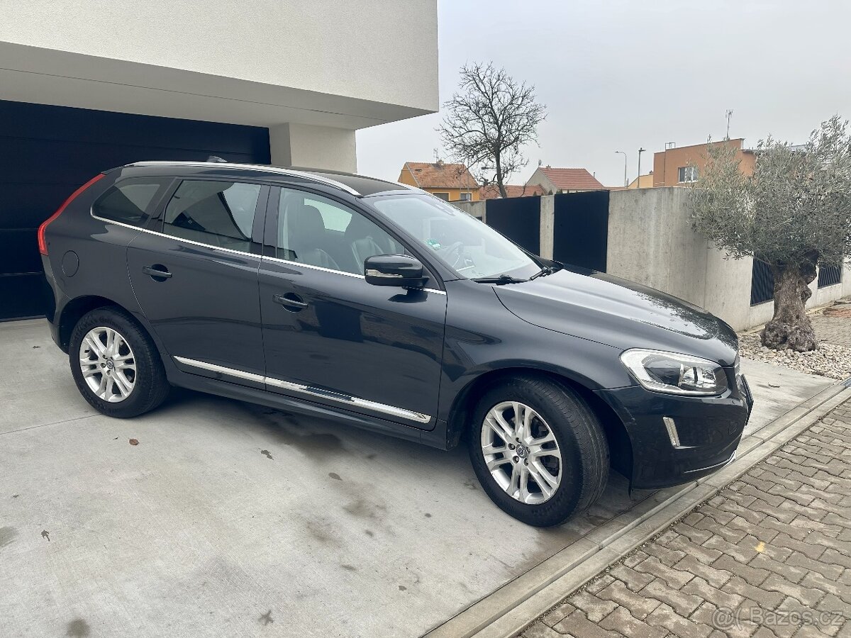 VOLVO XC60, 2.4 D5, 4x4,158 kW,12/2014, SUMMUM, automat,kůže - 2