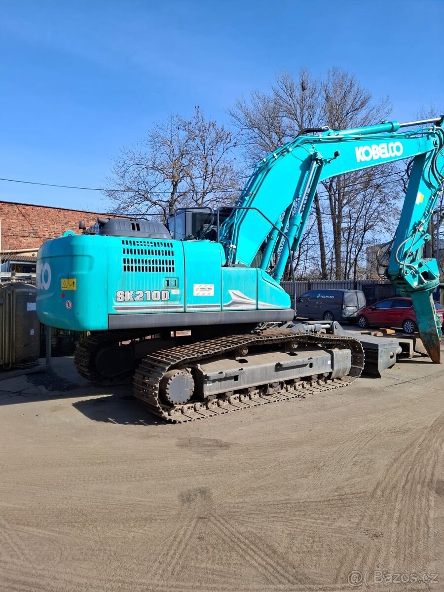 Prodam bagr Kobelko 30 t - 2