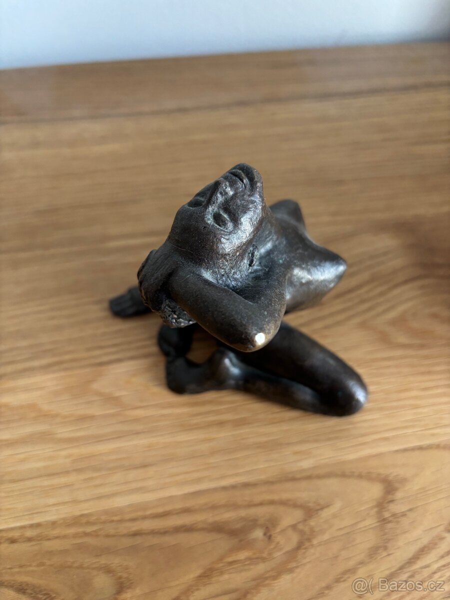 Bronzová socha akt - 2